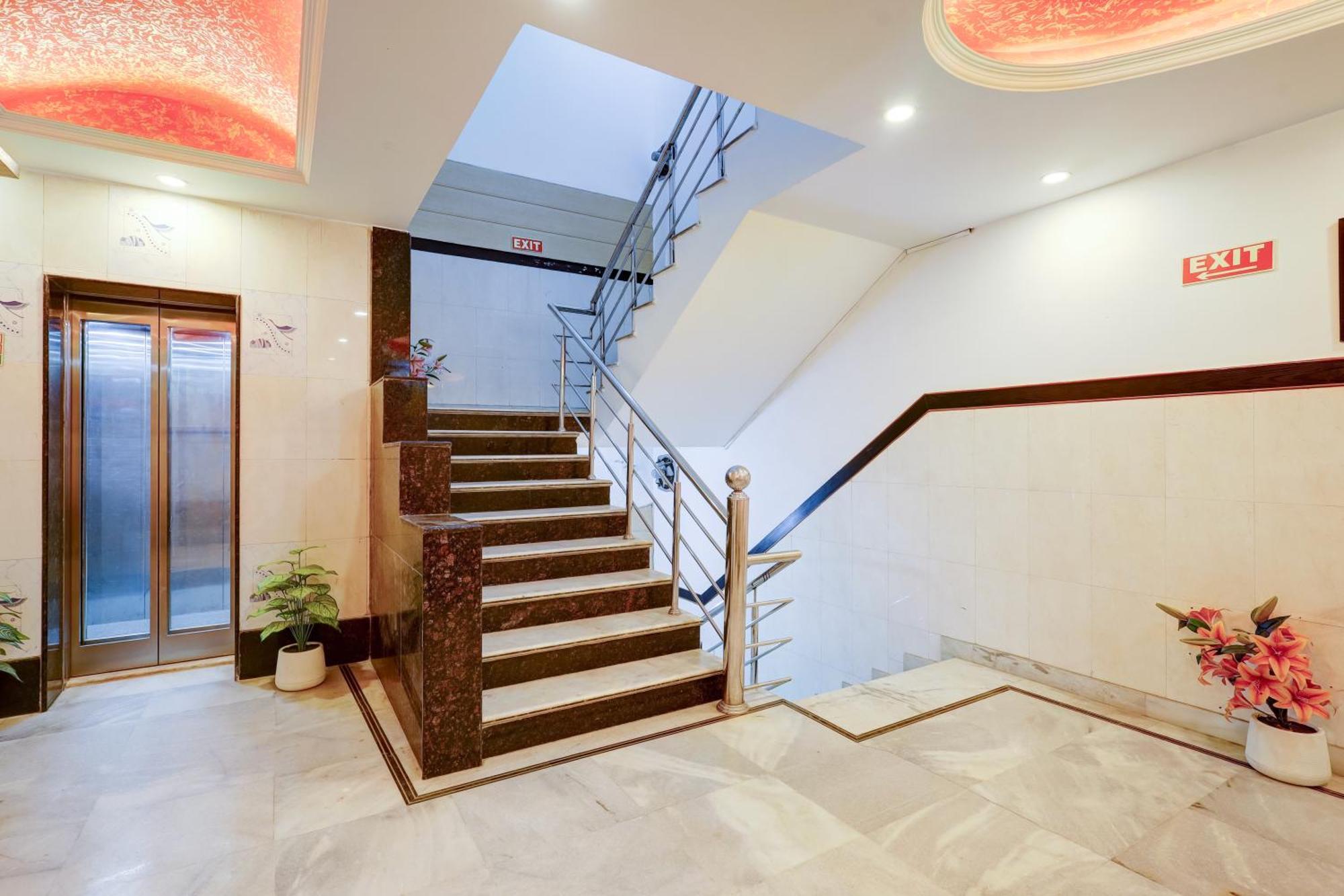 The Hindustan International - Traveller'S Choice Award 2025 Best Of Best Winning Hotel Yeni Delhi Dış mekan fotoğraf